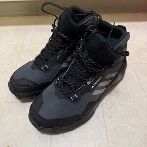 adidas Terrex Skychaser Mid GORE-TEX Hiking Shoes Black (Size 8.5) free lip balm